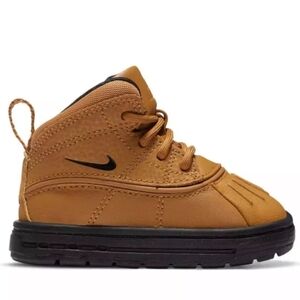 Nike Woodside 2 High Boots